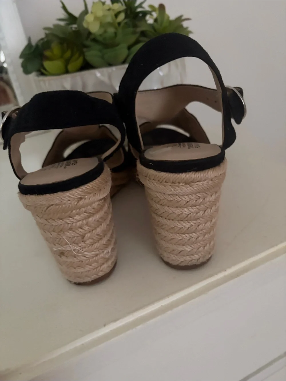 Life Stride classic wedge